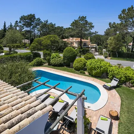Duque With Pool By Homing